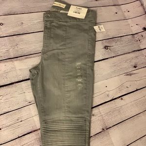 Gap Sculpt Mid-Rise Jeans